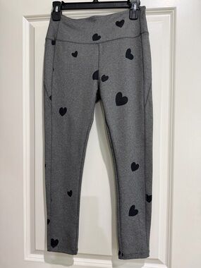 Monrow Gray Leggings with Black Heart Print NWT Small 23” inseam
